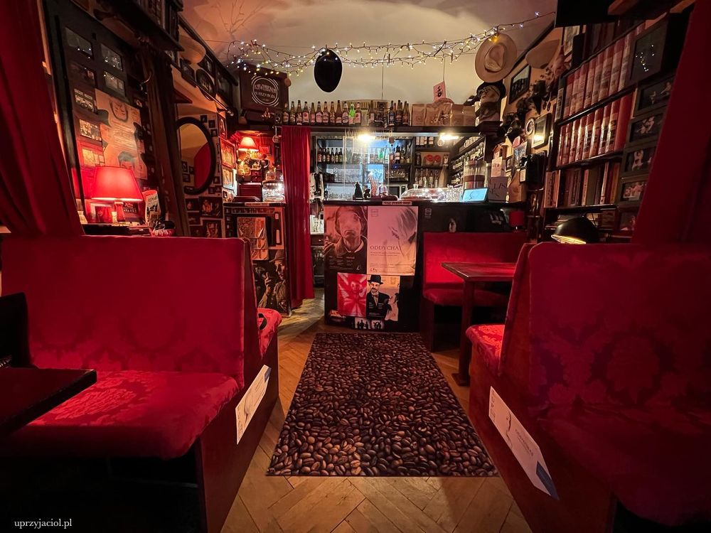 Bar w kawiarni u Przyjaciół w Poznaniu.