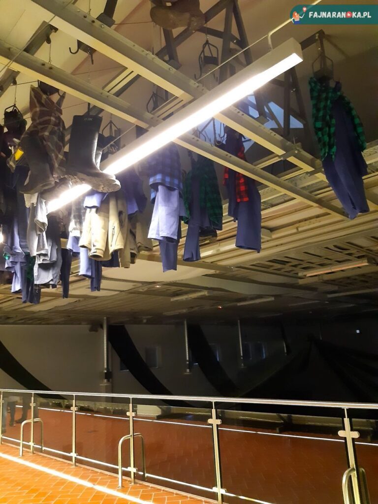 Cechownia - szatnia górnicza - Stara Kopalnia w Wałbrzychu.