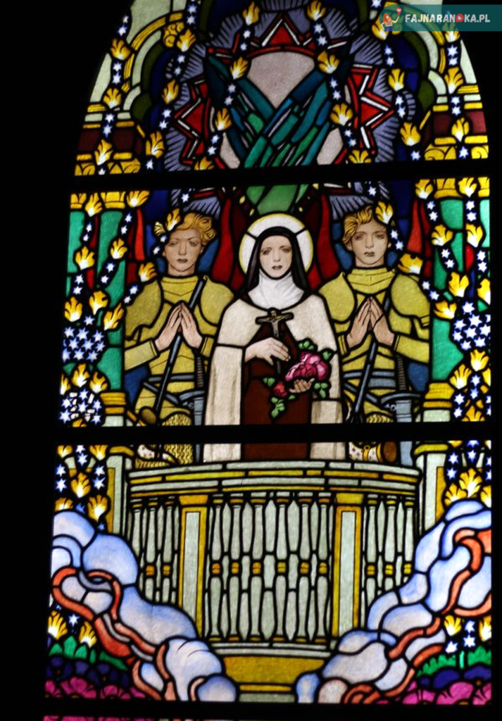 Witraż z podobizną św.Teresy w krakowskiej Paracowni Witrażu.