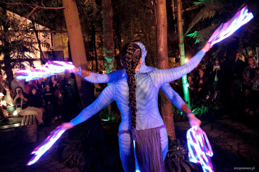 Pokaz w trakcie Nocy w Palmiarni nawiązywał do filmu Avatar.