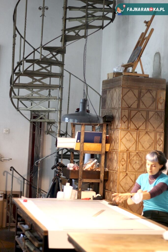 Wnętrze krakowskiej Pracowni Witrażu.