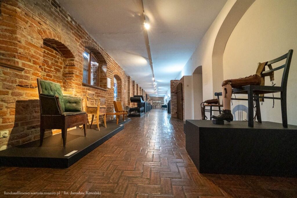 Wnętrze Szpitala św. Ducha i Muzeum Medycyny we Fromborku nada się nawet na randkę w szpilkach.