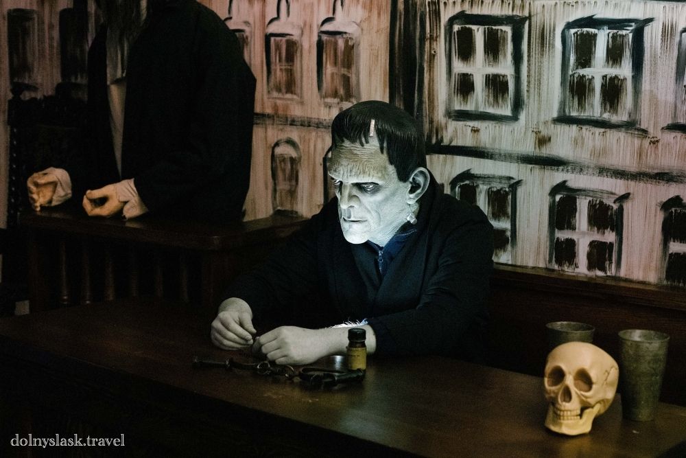Potwór we własnej osobie w podziemnym Laboratorium Frankensteina w Ząbkowicach Śląskich.