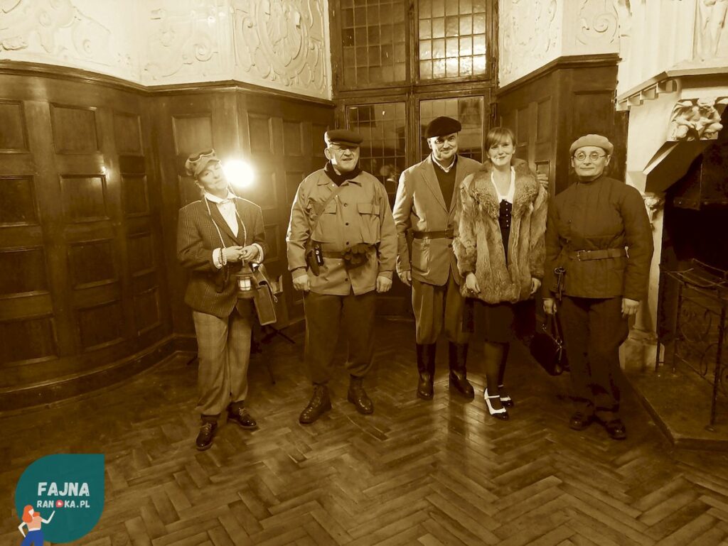Nocne zwiedzanie Zamku Czocha. Szlakiem Tajnych Przejść: Nasi przewodnicy.