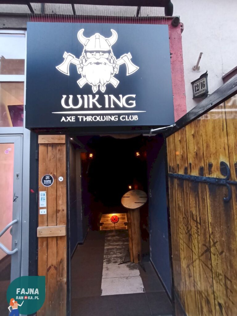 Wejście - Wiking Club Axe Throwing Wrocław.