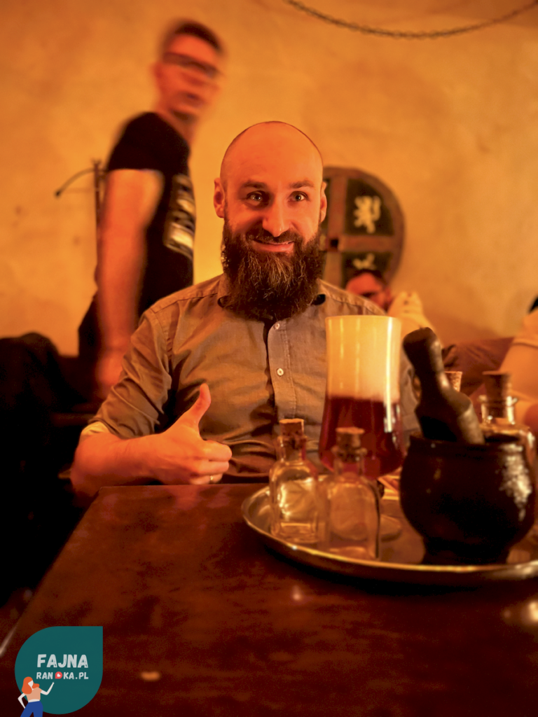 Czas na stworzenie eliksiru - nasza randka w Tawernie Wilczy Dół w Krakowie.