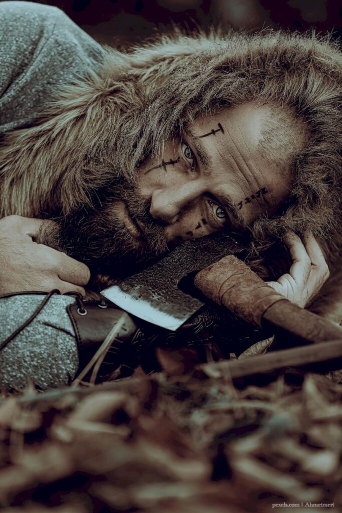 Odważcie się na nietypową randkę i wybierzcie się do pubu z toporami.