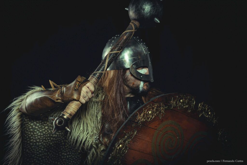 Bądź jak wiking - zabierz swoją lubą na randkę z rzucaniem toporami.