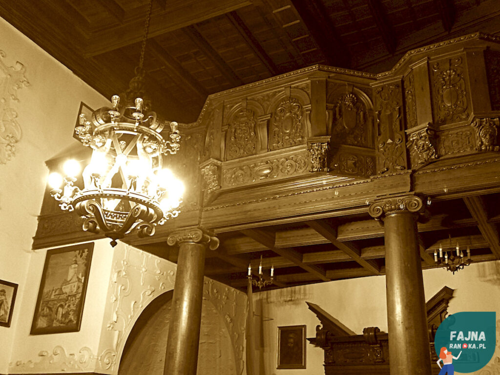 Nocne zwiedzanie Zamku Czocha. Szlakiem Tajnych Przejść: Wnętrze zamku.